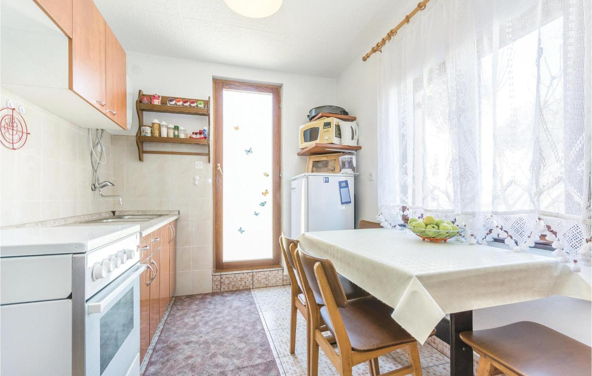 Amazing Apartment In Pavicini With Kitchen מראה חיצוני תמונה