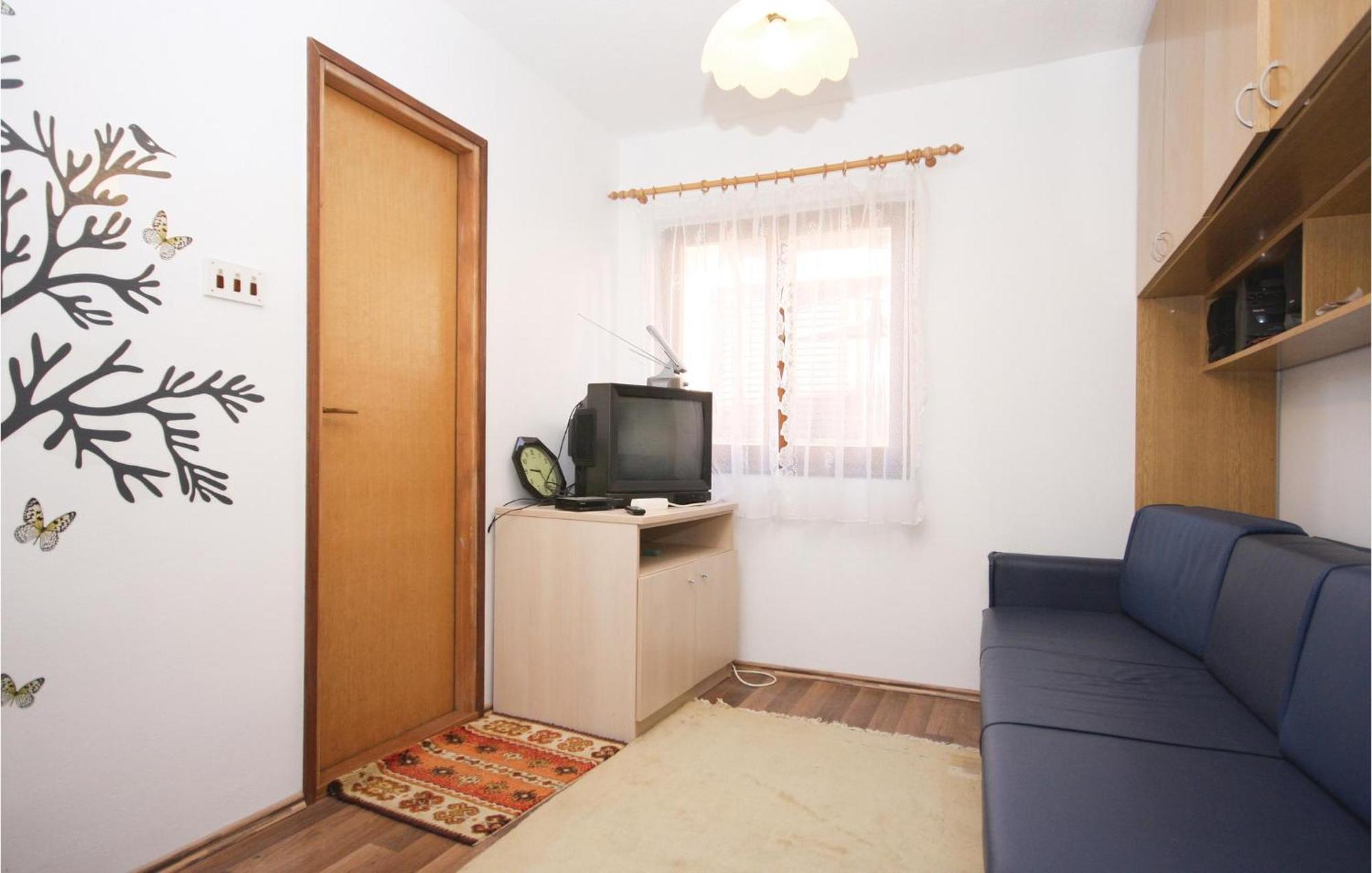 Amazing Apartment In Pavicini With Kitchen מראה חיצוני תמונה