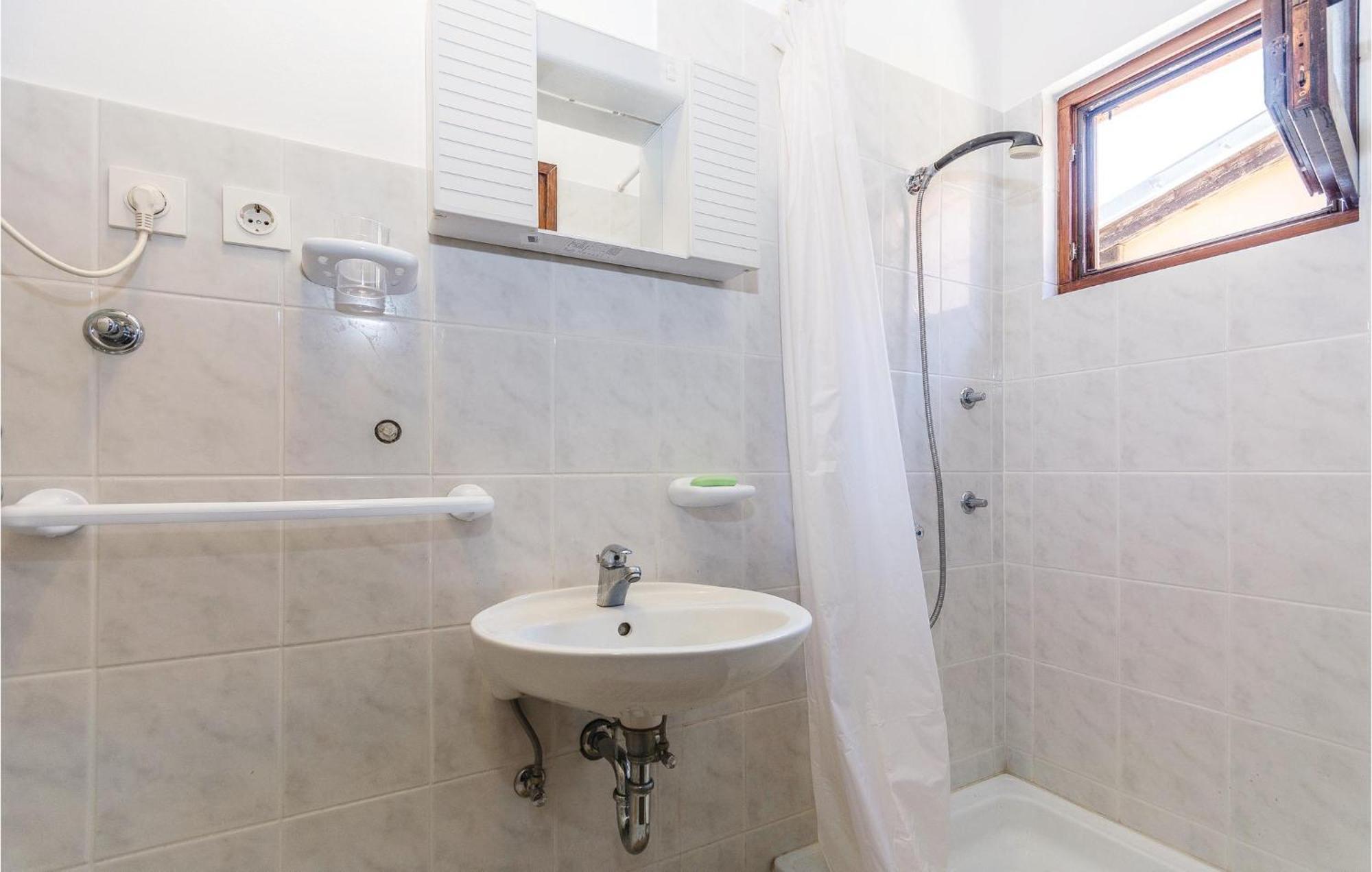 Amazing Apartment In Pavicini With Kitchen מראה חיצוני תמונה