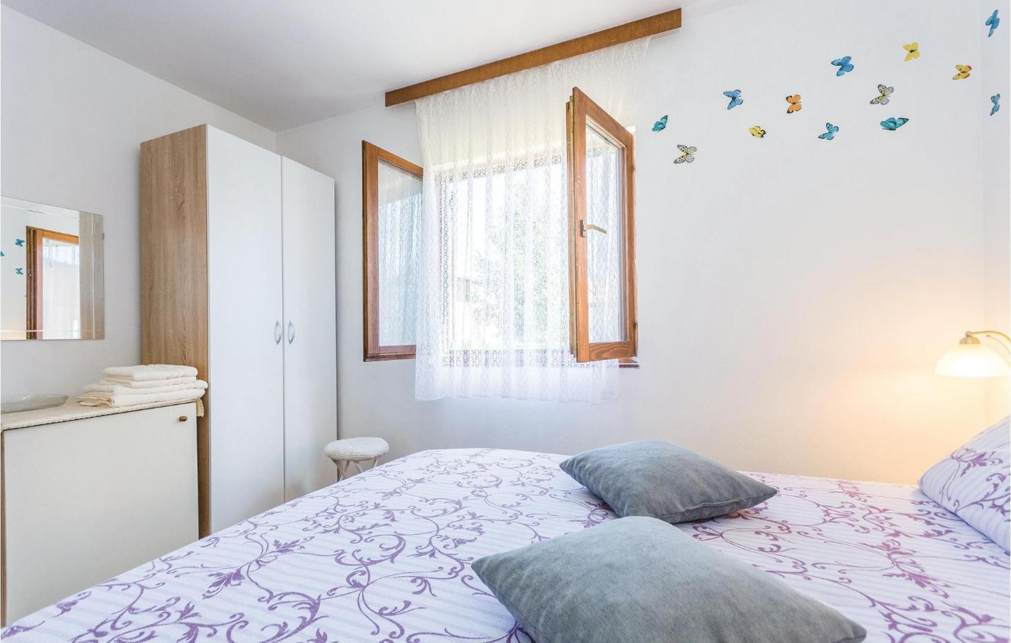 Amazing Apartment In Pavicini With Kitchen מראה חיצוני תמונה